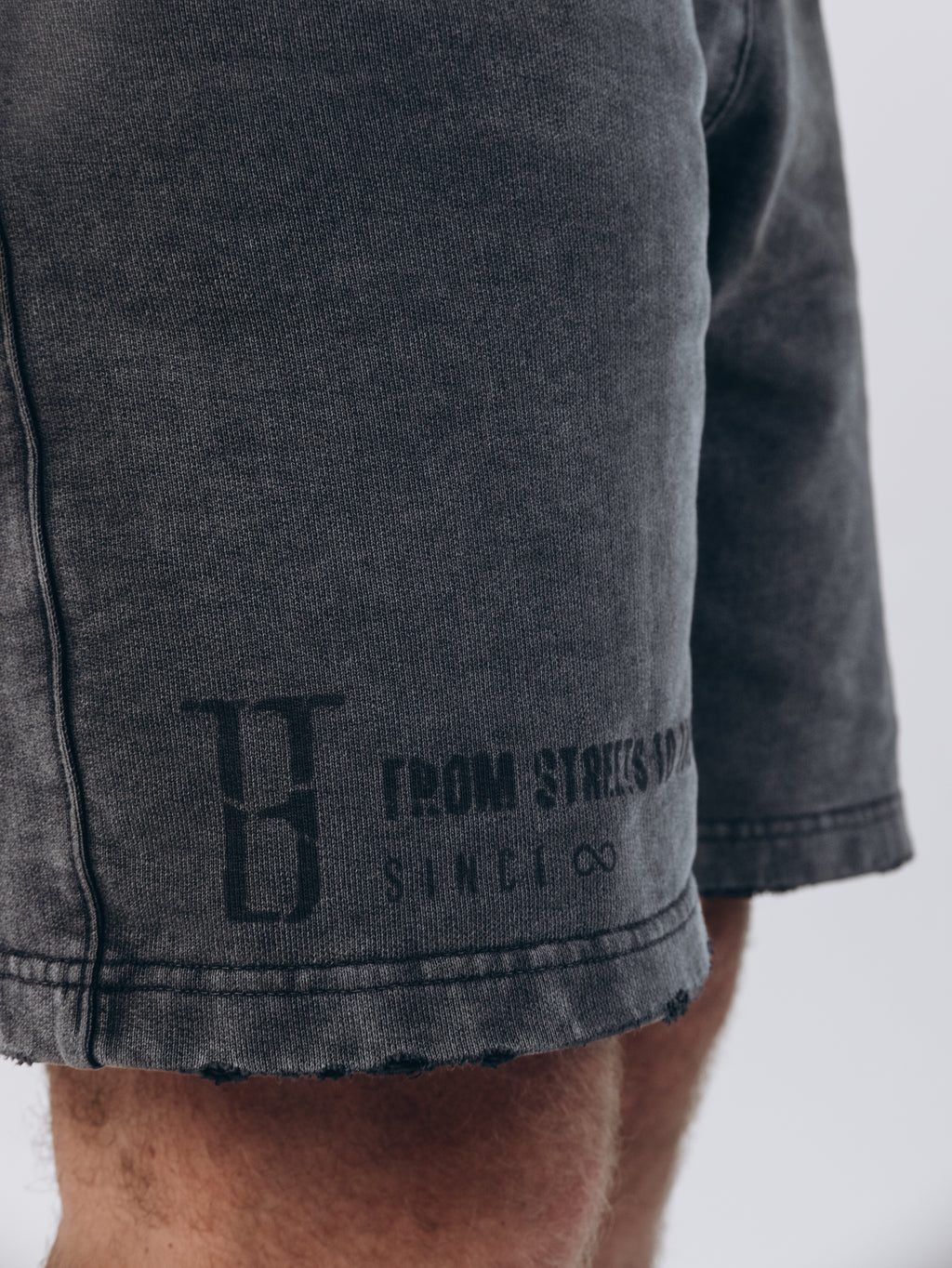Szorty TBT CLTH Washed Graphite – kolekcja CH.001